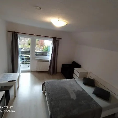 Alloggio in famiglia Jola *